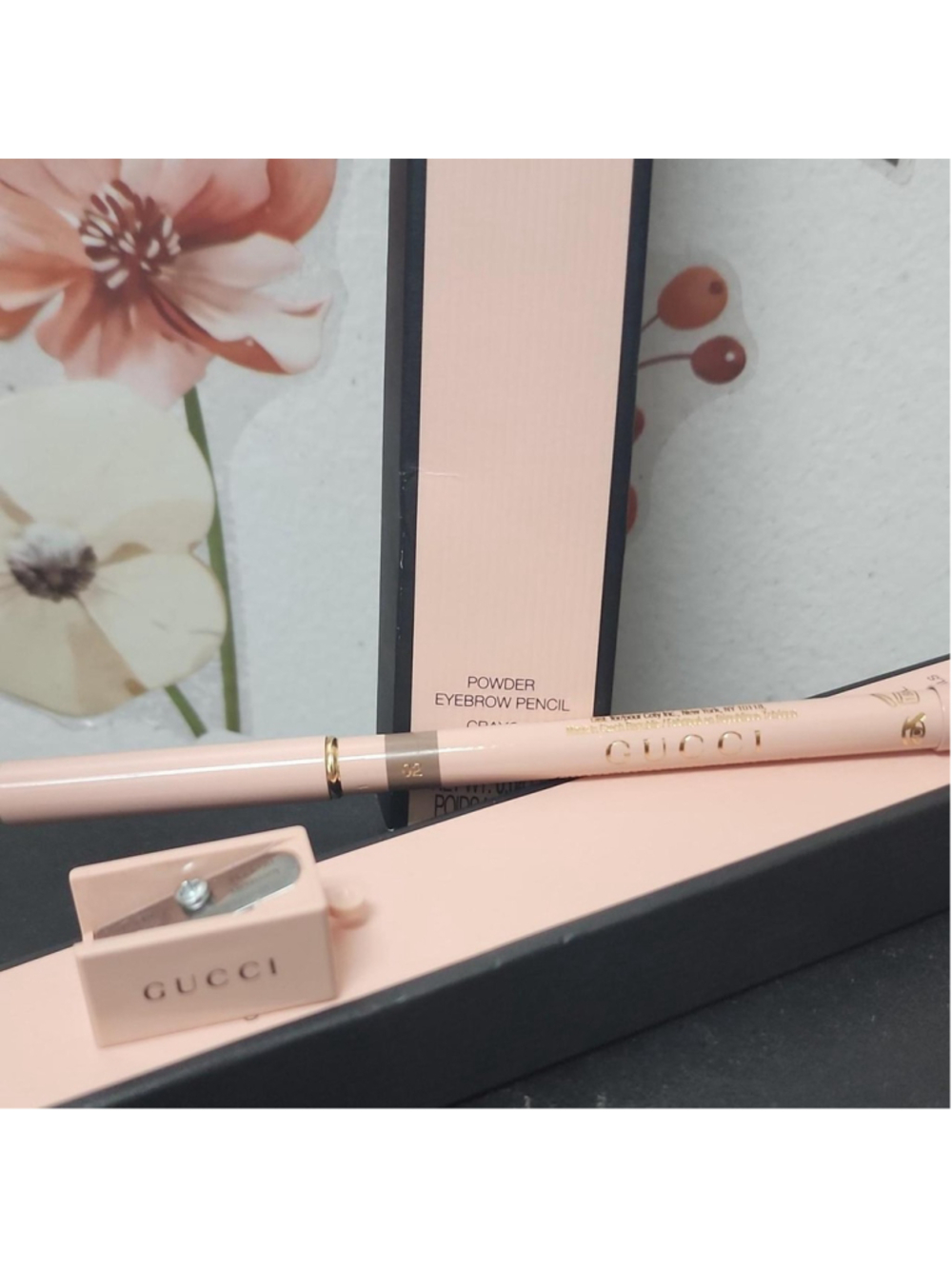 Gucci Crayon Definition Sourcils Blond 02
#gucci #eyebrow